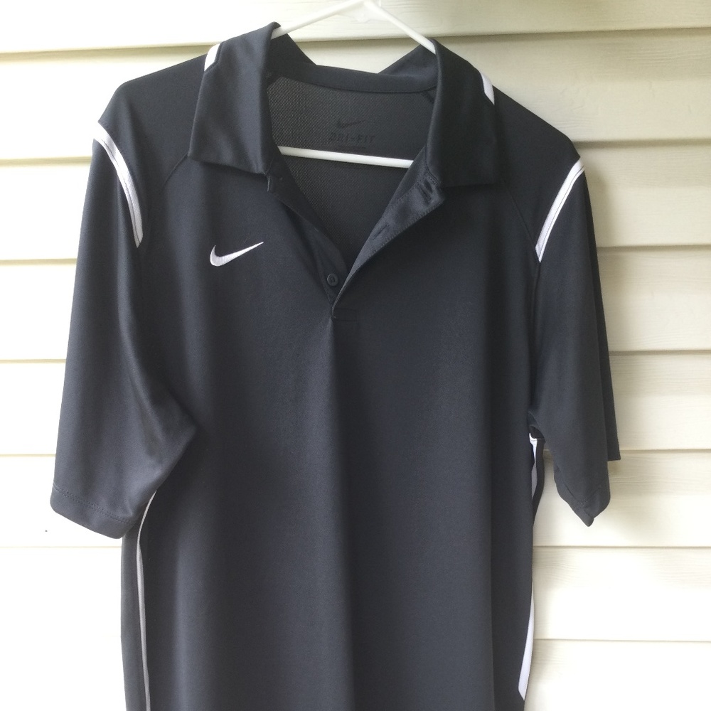 Mens Nike dri fit polo, size M